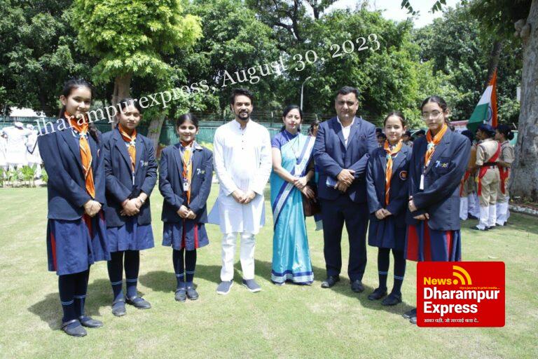 सेवन स्टार इंटरनेशनल स्कूल की बेटियां, रक्षाबंधन पर मिली केंद्रीय मंत्री अनुराग ठाकुर से