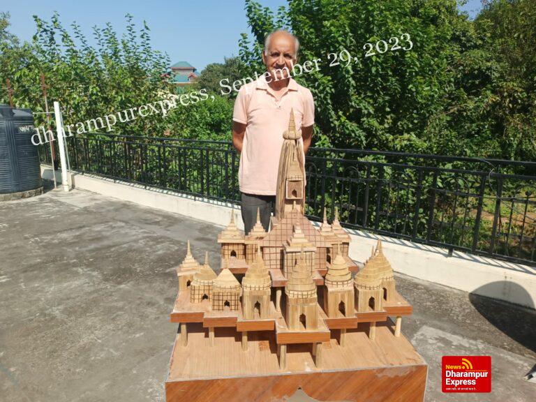 पदम श्री करतार सोंखले द्वारा राम मंदिर की प्रतिकृति की जा रही तैयार 