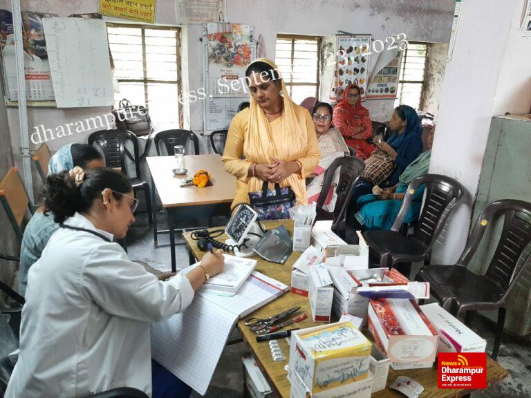 ”सेवा पखवाड़े” के तहत सांसद मोबाइल स्वास्थ्य सेवा ने खेरियां में किया स्वास्थ्य जांच शिविर का आयोजन