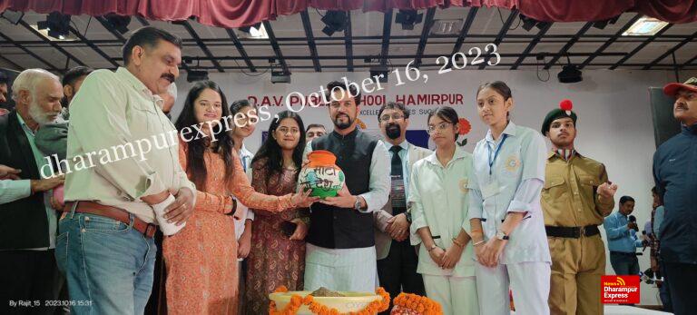 मोदी के नेतृत्व में मज़बूत हुआ भारत, बढ़ी तिरंगे की ताक़त: अनुराग ठाकुर