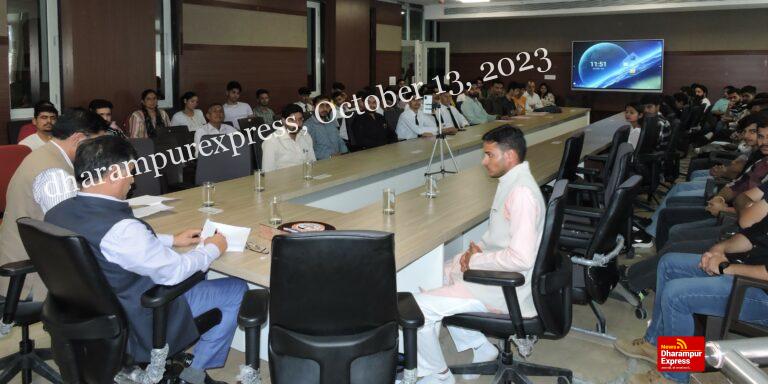 विज्ञान व तकनीक की पढ़ाई के साथ संस्कृत का अध्ययन भी जरूरीः प्रो शशि कुमार