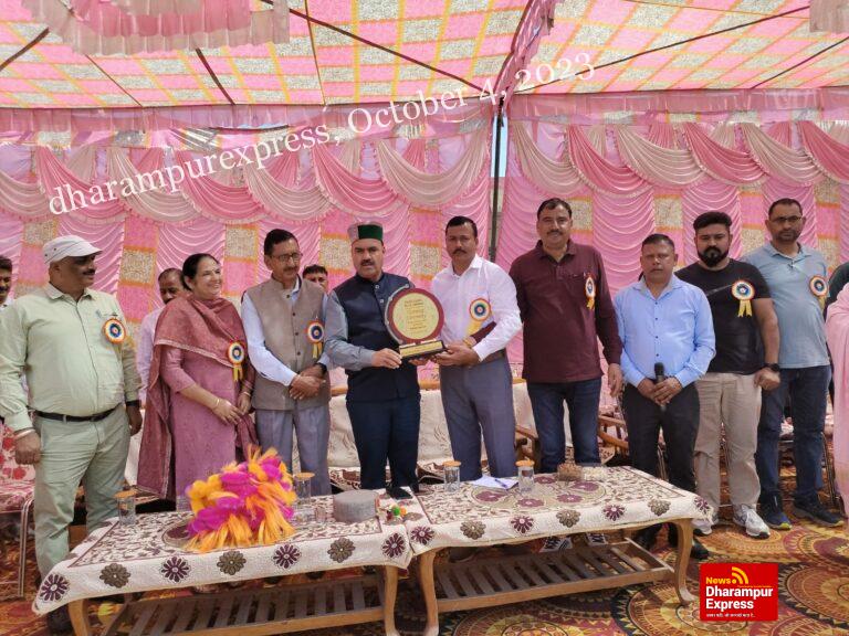 खेल के मैदान में बच्चों में विकसित होते हैं कई गुण: इंद्र दत्त लखनपाल