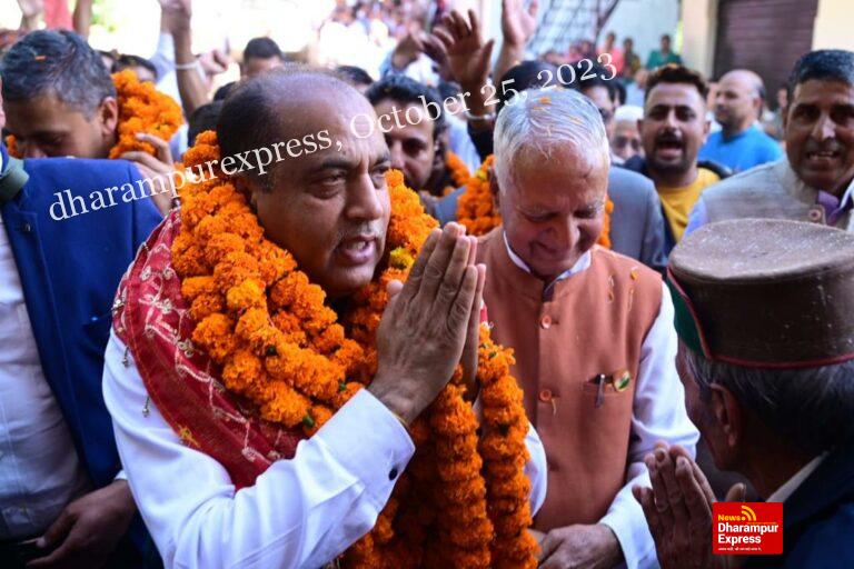 व्यक्तिगत छींटाकशी के बजाय विकास पर ध्यान दें मुख्यमंत्री : जयराम