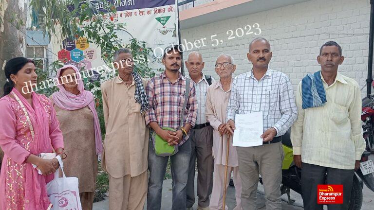 सुजानपुर पुलिस पर लगे मारपीट के आरोप, ग्रामीणों ने डीसी से लगाई न्याय की गुहार