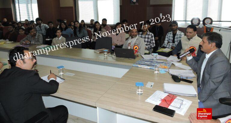भौतिकी ने विज्ञान व तकनीक के क्षेत्र में स्थापित किए नए आयामः प्रो शशि