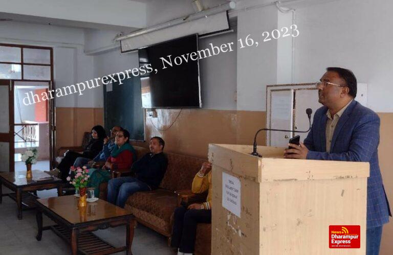 कंजयाण कालेज में किया 46 नए मतदाताओं का पंजीकरण