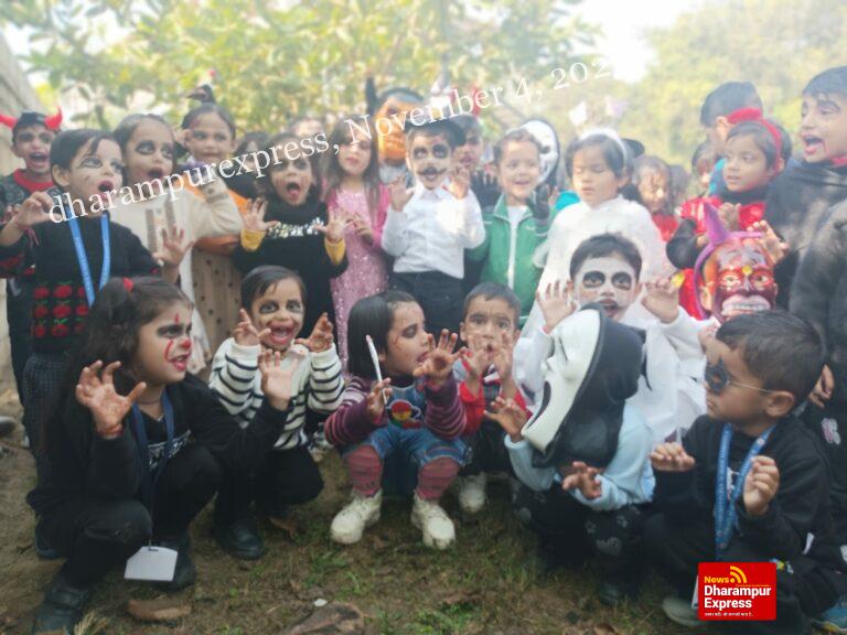 ऑलमाइटी पब्लिक स्कूल में किया गया हैलोवीन पार्टी का आयोजन