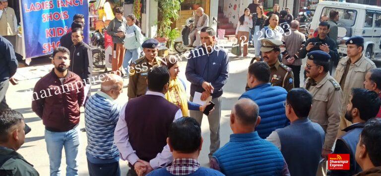 जिला प्रशासन ने मुख्यमंत्री सुखविंदर सिंह सुक्खू के हमीरपुर दौरे को लेकर गांधी चौक का किया निरीक्षण