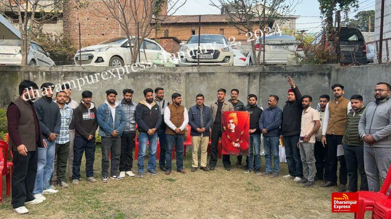 स्वामी विवेकानंद के विचारों से प्रेरणा लें युवा : नवीन शर्मा 