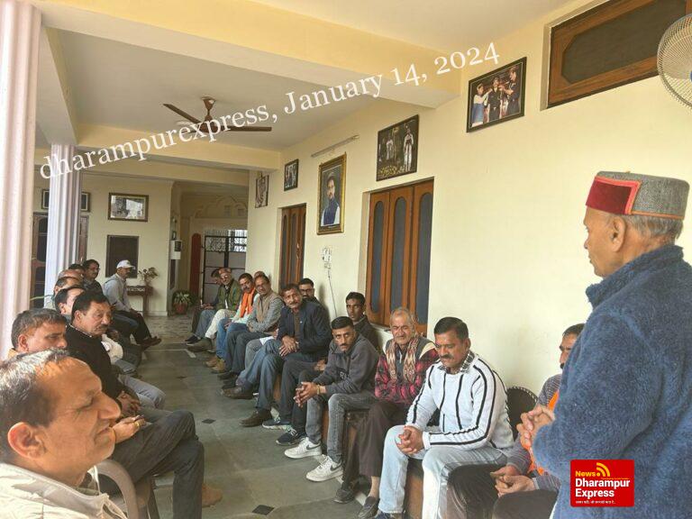 किसानों को समस्यायों का समाधान व योजनाओं का लाभ दिलाना किसान मोर्चे के जिम्मे का काम: धूमल
