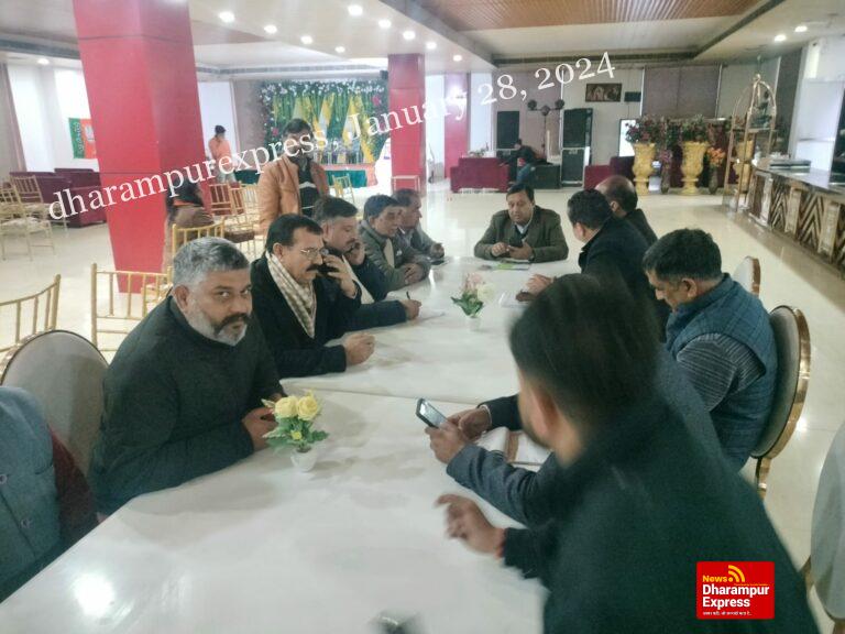 गांव चलो अभियान की प्रदेश कार्यशाला हमीरपुर में, तैयारी का जायजा ले रहे पूर्व मंत्री वीरेंद्र कंवर