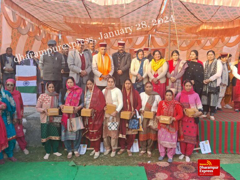हमीरपुर जिला भर में आयोजित हुए महिला पहाड़ी संगीत कार्यक्रम
