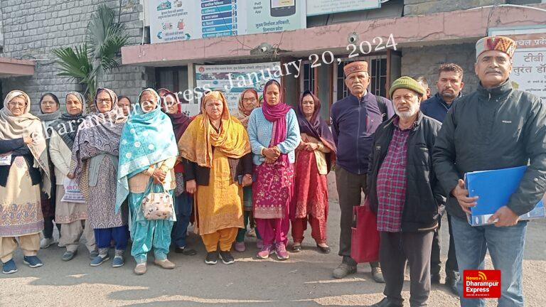 पूर्व प्रधान पर एक महिला द्वारा छेड़छाड़ करने के आरोप को प्रतिनिधि मंडल ने बताया निराधार