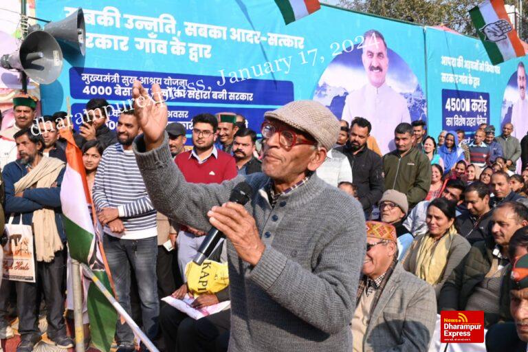 सीएम साहब, जहां आप वहां गलत कैसे हो सकता है, बोले चरण दास
