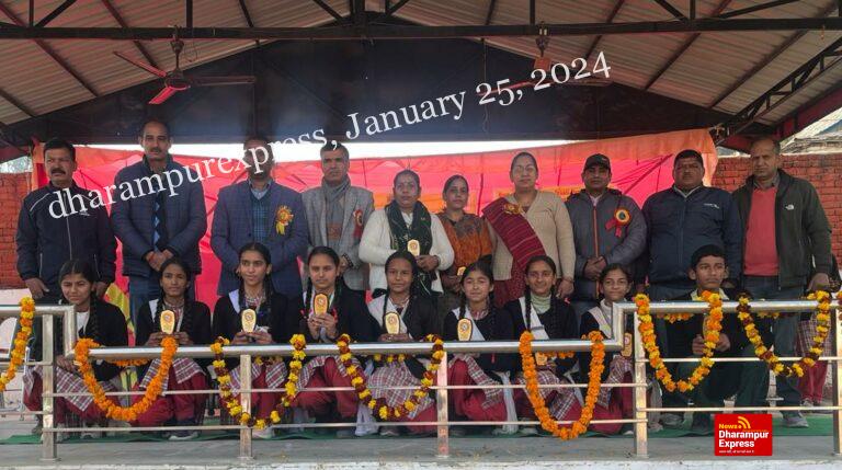 मुंडखर स्कूल में राष्ट्रीय मतदाता दिवस का आयोजन