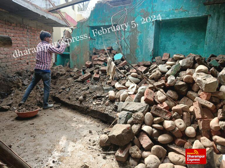 पिछले 5 महीने से राहत राशि का इंतजार कर रही रसीला देवी
