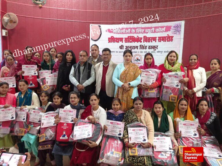 नारी शक्ति को रोजगार के अवसर प्रदान कर आत्मनिर्भर बना रही प्रयास संस्था :  शर्मा