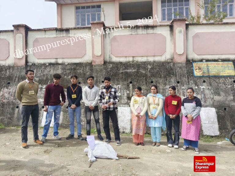 महिलाओं से अत्याचार के विरोध में एबीवीपी बड़सर ने महाविद्यालय में किया प्रदर्शन