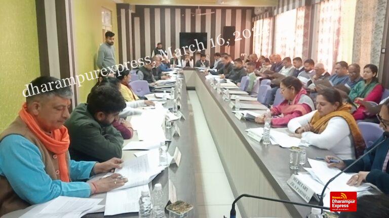 जिला परिषद की बैठक में 6 करोड़ 45 लाख का बजट विकासात्मक कार्यों के लिए किया पारित