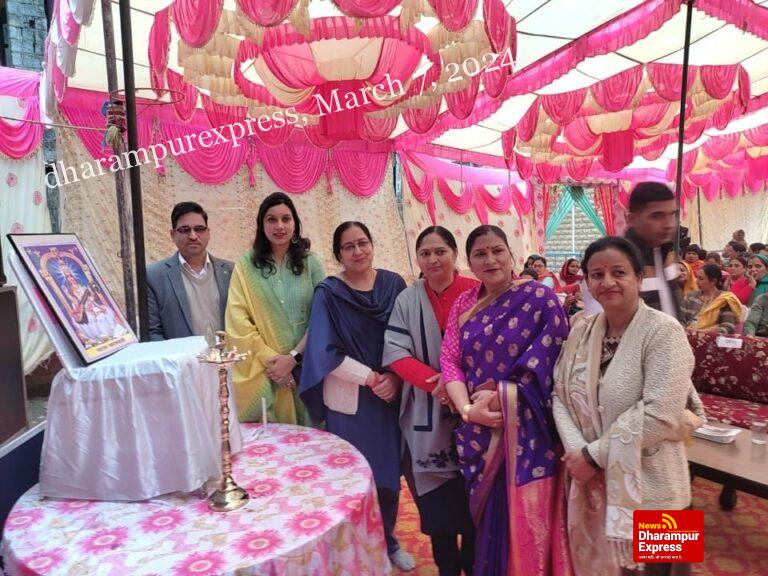 देश के निर्माण में महत्वपूर्ण योगदान दे रही हैं महिलाएं: अपराजिता चंदेल