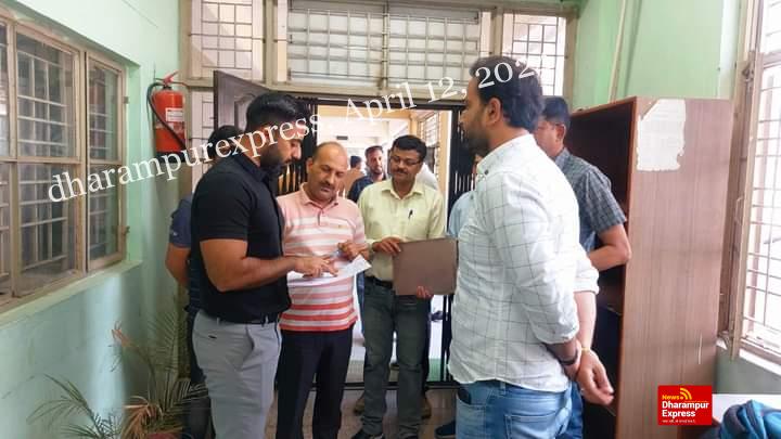 उपायुक्त ने ऊना कॉलेज में बनाए गए मतगणना केंद्रों की व्यवस्थाओं को जांचा
