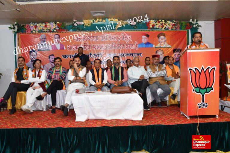 भाजपा मंडल ने पलकों पर बैठाए विधायक आशीष, किया जोरदार स्वागत