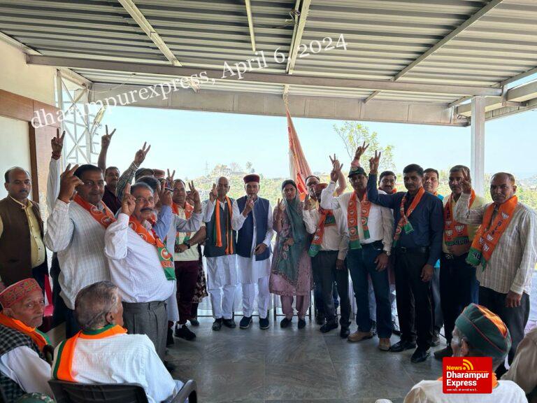 पार्टी कार्यकर्ताओं का योगदान सबसे महत्वपूर्ण : धूमल 