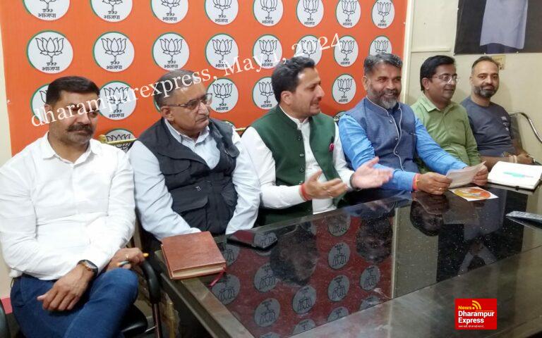 मुख्यमंत्री केवल अपने विरोधियों को ठिकाने लगाने में लगे है: राकेश जंबाल