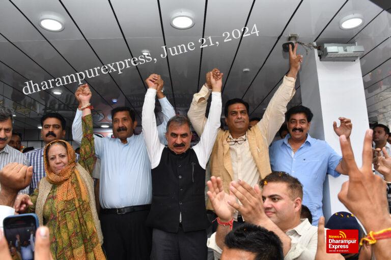 सरकार बनाने के सपने लेना छोड़कर अपने नौ विधायकों की चिंता करें जयराम : मुख्यमंत्री