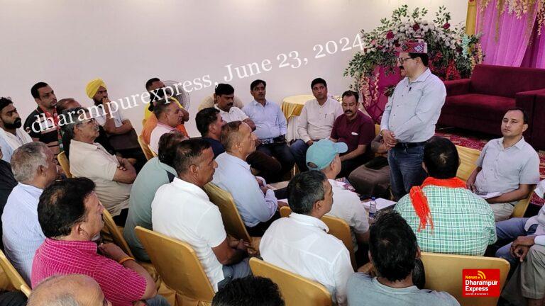 एक तानाशाह की भूमिका निभा रहे हैं मुख्यमंत्री : गोबिंद ठाकुर