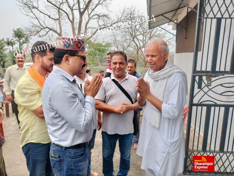 भाजपा प्रत्याशी आशीष शर्मा के लिए पूर्व मंत्री गोविंद सिंह ठाकुर ने किया प्रचार 