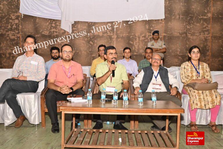 मतदान प्रक्रिया को सजगता और गंभीरता के साथ समझें: चंद्रभूषण त्रिपाठी