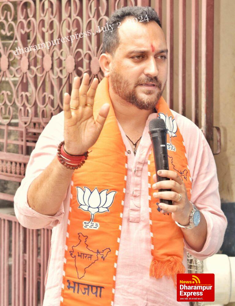 मुख्यमंत्री का हमीरपुर में स्वागत है लेकिन मुख्यमंत्री यह बताएं की हमीरपुर के विकास के लिए क्या किया: आशीष शर्मा