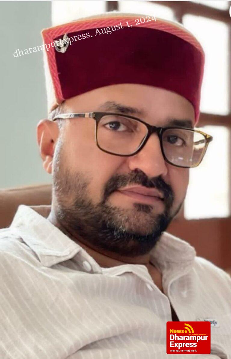 कांग्रेसी प्रवक्ता खुद कभी पंच,प्रधान तक नहीं बने और उंगली पांच बार के सांसद पर उठते है: विनोद ठाकुर