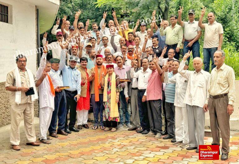 भाजपा पूर्व सैनिक प्रकोष्ठ ने विधायक आशीष शर्मा से की मुलाकात