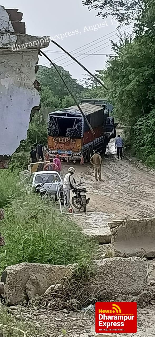 एनएच 03 : बारी मंदिर की चढ़ाई पर फिर हादसा होते होते बचा