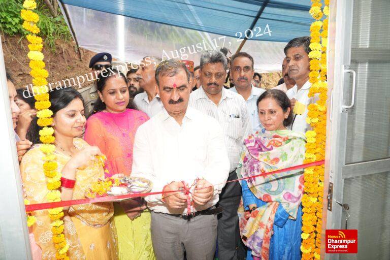 मुख्यमंत्री ने हमीरपुर में 184 करोड़ रुपये की विकासात्मक परियोजनाएं समर्पित की