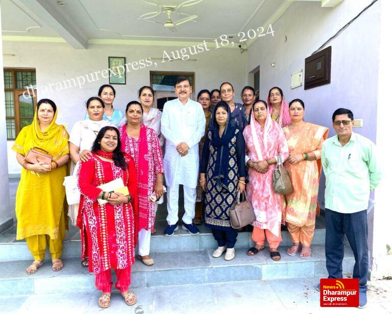 सर्व कल्याणकारी संस्था की सुजानपुर महिला इकाई का पुनर्गठन