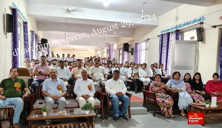 लॉ कॉलेज के विद्यार्थियों को बताईं नालसा की योजनाएं
