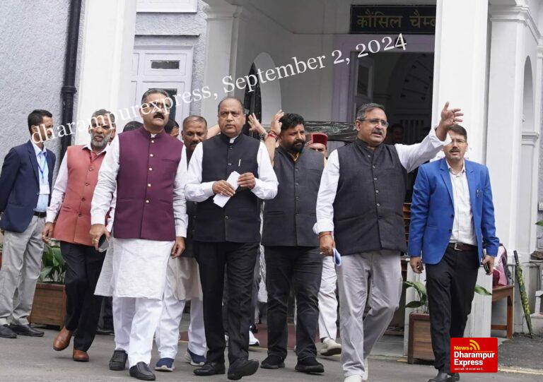 वेतन की राह देख रहे लोग, कैसे चलेगा लोगों का खर्चा : जयराम ठाकुर
