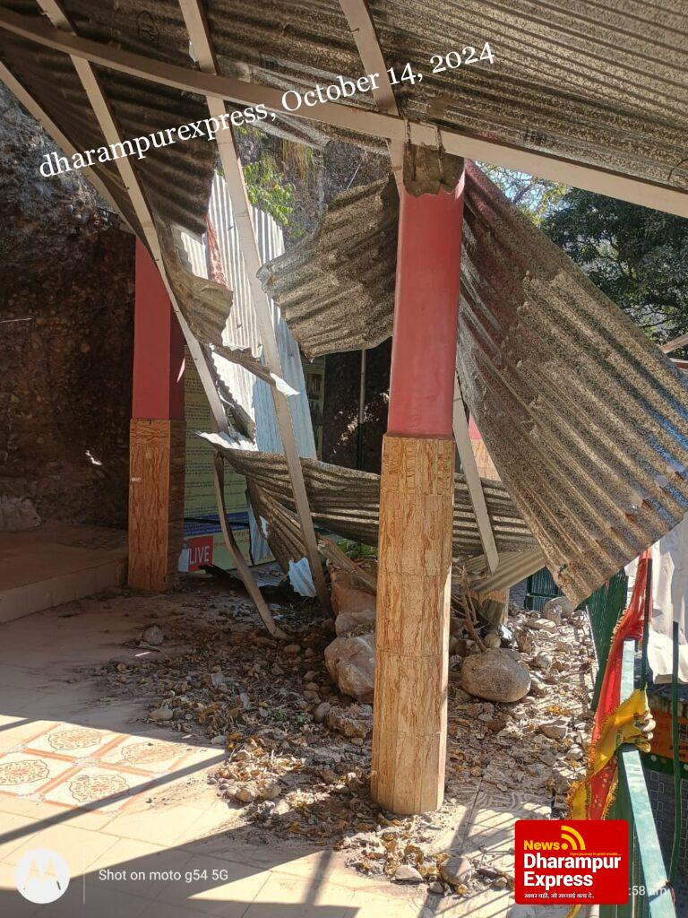ग्रामीणों की चेतावनी : शनिवार तक उठाया जाए कोल्हू सिद्ध मंदिर से मलबा वरना बंद कर दिया जाएगा एनएच निर्माण कंपनी का प्लांट 