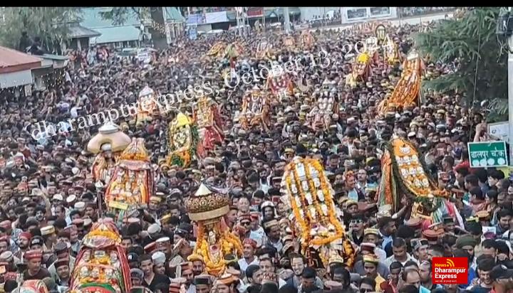राज्यपाल शिव प्रताप शुक्ल आज भगवान रघुनाथ की रथ यात्रा के कार्यक्रम के साक्षी बने