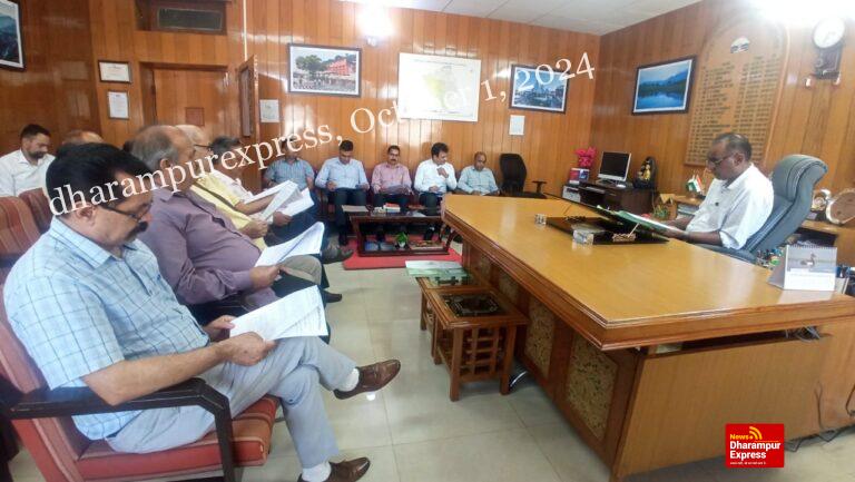 जिला स्तरीय समिति ने की एससी-एसटी से अत्याचार के मामलों की समीक्षा
