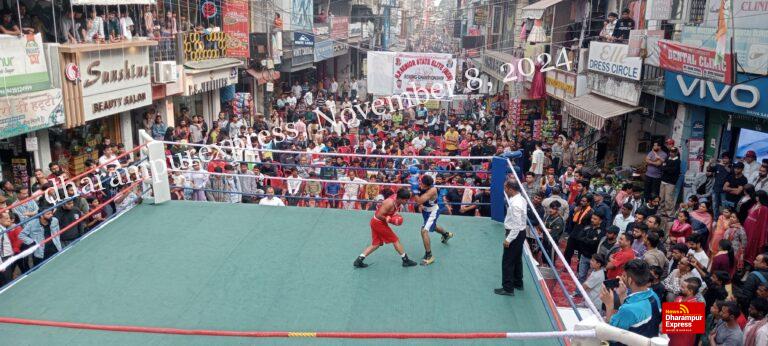 राज्य स्तरीय बॉक्सिंग प्रतियोगिता में पहले दिन खिलाड़ियों ने दिखाए दमखम