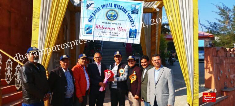 पूर्व नौसैनिकों ने मनाया नौसेना दिवस, एसडीएम संजीत ठाकुर रहे मुख्य अतिथि 