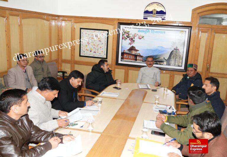 मुख्यमंत्री ने केंद्र प्रायोजित योजनाओं की समीक्षा की