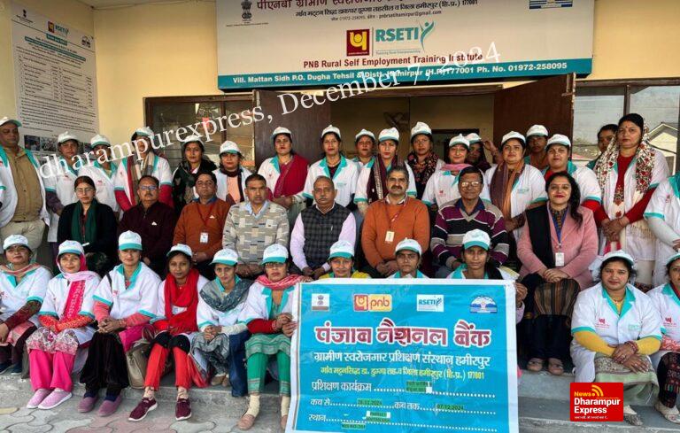 भरनांग की महिलाओं ने आरसेटी की मदद से सीखी डेयरी फार्मिंग की बारीकियां