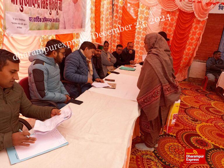 हड़ेटा में ‘प्रशासन गांव की ओर’ कार्यक्रम में किया जनसमस्याओं का निवारण