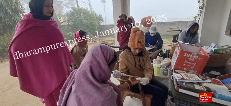 सांसद मोबाइल स्वास्थ्य सेवा टीम ने जांचा 92 लोगों का स्वास्थ्य, HMPV वायरस के बारे मे किया जागरूक