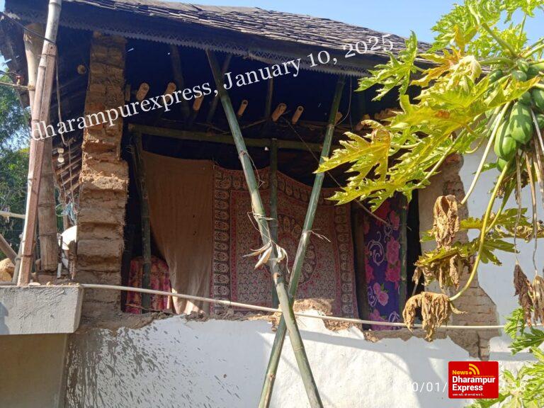 भगेटू के 100% दिव्यांग राजन कुमार के घर की दीवार गिरी, सहायता की गुहार